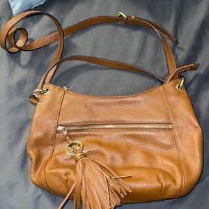 Micheal kors crossbody